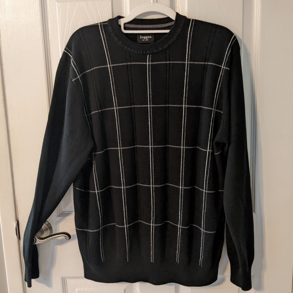 Like-New Haggar Academia Checkered Black and Grey Crewneck Sweater Size Large